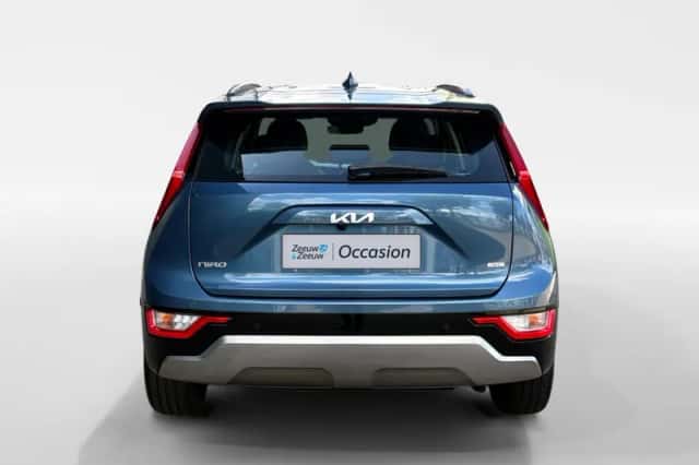 Kia Niro (2023) thumbnail 6