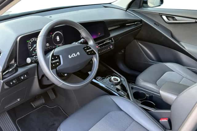 Kia Niro (2023) thumbnail 9