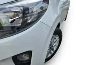 Kia Picanto (2021) thumbnail 2