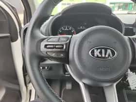 Kia Picanto (2021) thumbnail 16
