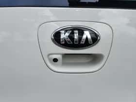 Kia Picanto (2021) thumbnail 23