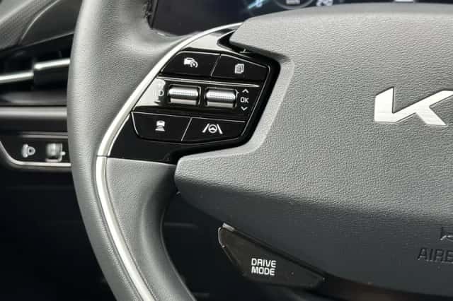 Kia Niro (2022) thumbnail 11