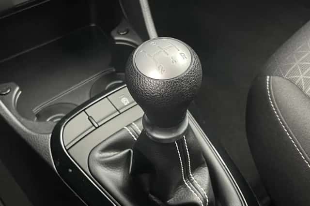 Kia Picanto (2023) thumbnail 14