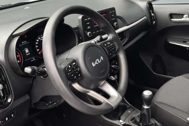 Kia Picanto (2023) thumbnail 22
