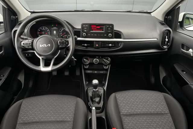 Kia Picanto (2023) thumbnail 9