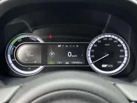 Kia Niro (2016) thumbnail 23