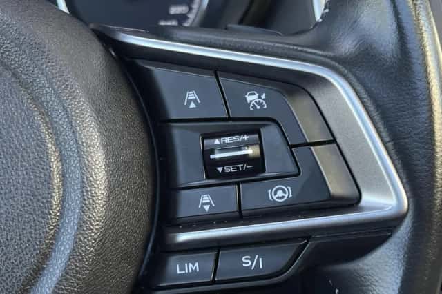 Subaru Forester (2023) thumbnail 17