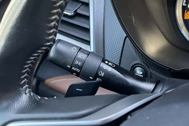 Subaru Forester (2023) thumbnail 18