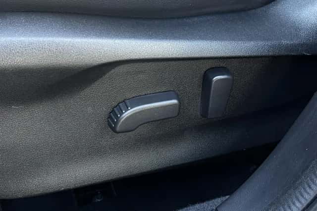 Subaru Forester (2023) thumbnail 29