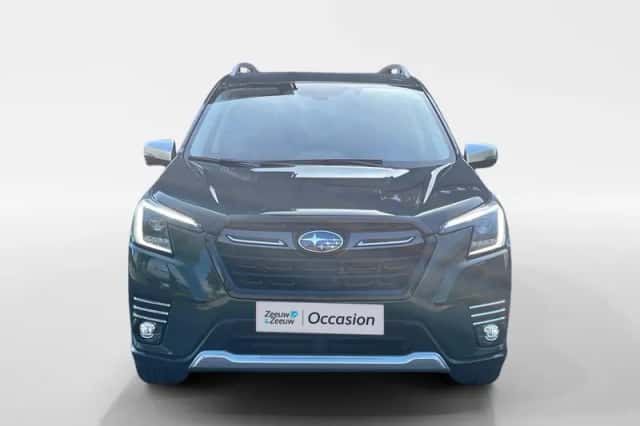 Subaru Forester (2023) thumbnail 8