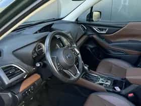 Subaru Forester (2023) thumbnail 10