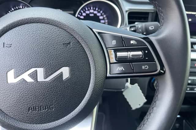 Kia Ceed (2024) thumbnail 15