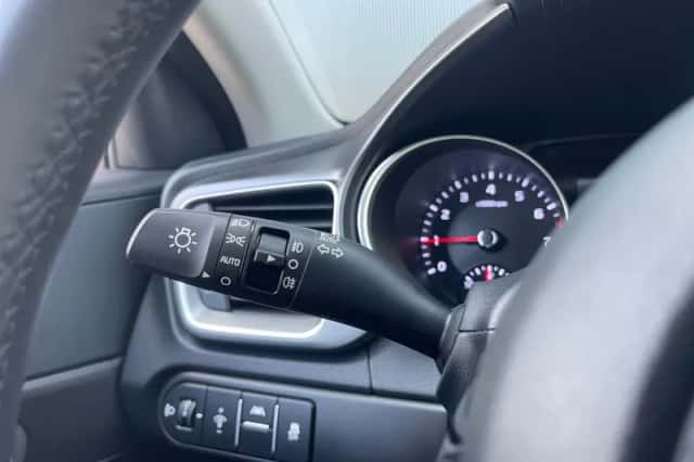 Kia Ceed (2024) thumbnail 16