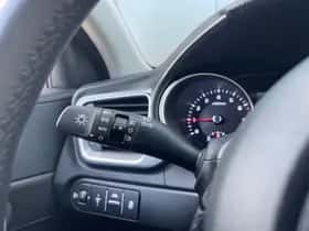 Kia Ceed (2024) thumbnail 16