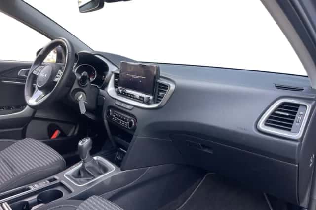 Kia Ceed (2024) thumbnail 30