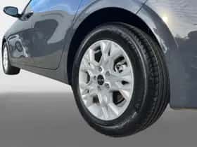 Kia Ceed (2024) thumbnail 9