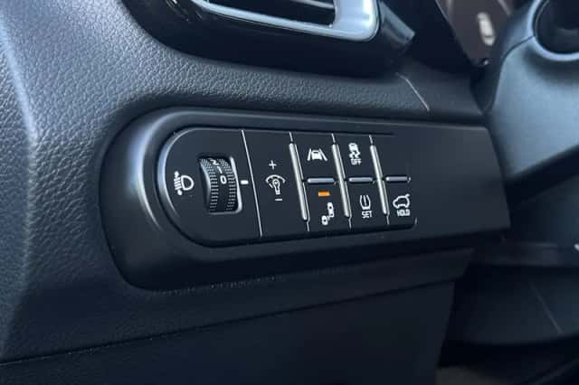 Kia XCeed (2024) thumbnail 24