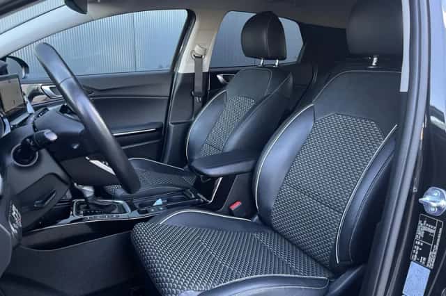 Kia XCeed (2024) thumbnail 9