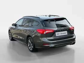 Ford Focus (2021) thumbnail 4
