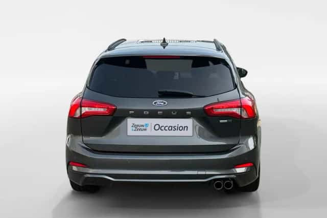 Ford Focus (2021) thumbnail 5