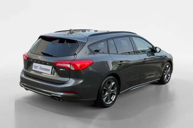 Ford Focus (2021) thumbnail 6