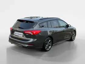 Ford Focus (2021) thumbnail 6