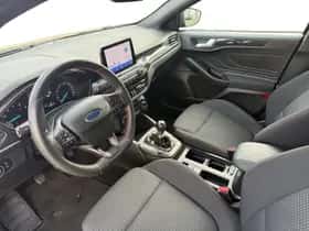 Ford Focus (2021) thumbnail 10