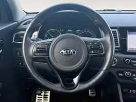 Kia Niro (2017) thumbnail 15