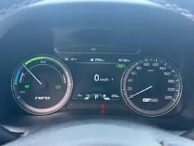 Kia Niro (2017) thumbnail 18