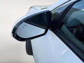 Kia Niro (2017) thumbnail 25