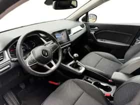 Renault Captur (2022) thumbnail 10