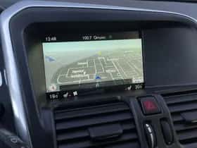Volvo XC60 (2016) thumbnail 18