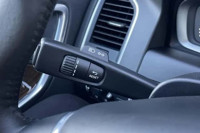 Volvo XC60 (2016) thumbnail 20