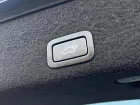 Volvo XC60 (2016) thumbnail 28