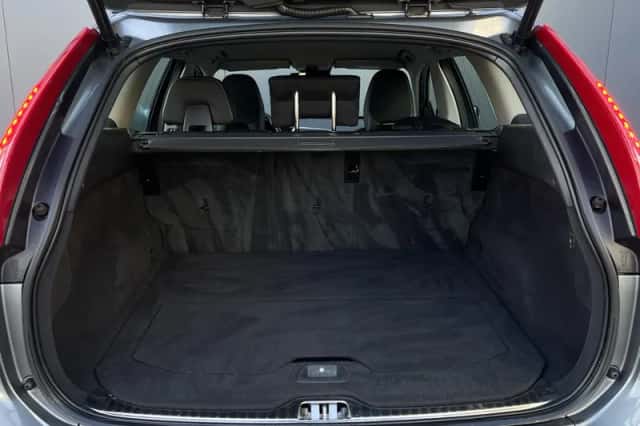 Volvo XC60 (2016) thumbnail 29