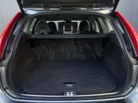 Volvo XC60 (2016) thumbnail 29