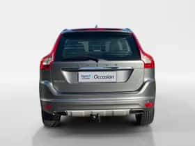 Volvo XC60 (2016) thumbnail 4
