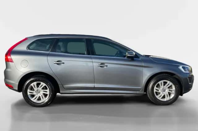 Volvo XC60 (2016) thumbnail 6