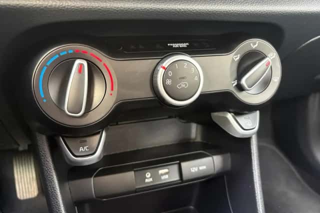 Kia Picanto (2020) thumbnail 23