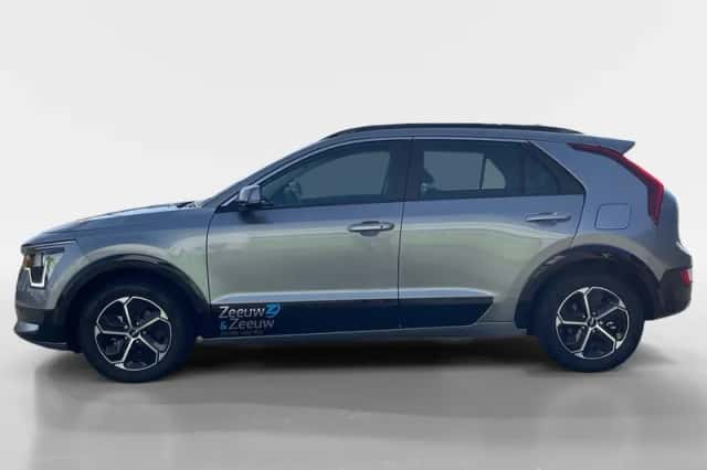 Kia Niro (2025) thumbnail 2