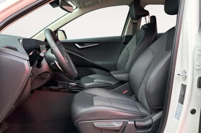Kia Niro (2024) thumbnail 11