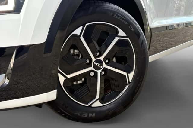 Kia Niro (2024) thumbnail 26