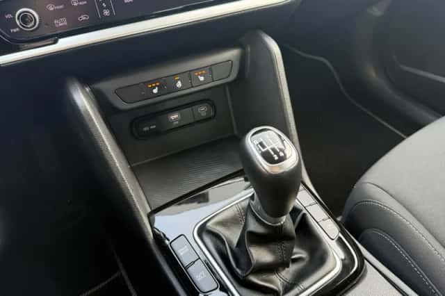 Kia Sportage (2023) thumbnail 21