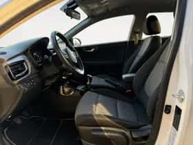 Kia Stonic (2023) thumbnail 12