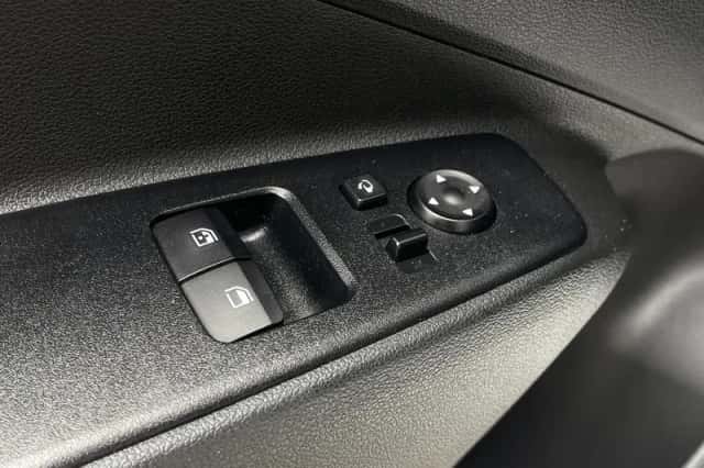 Hyundai i10 (2024) thumbnail 27
