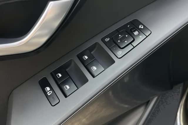 Kia Niro EV (2025) thumbnail 28