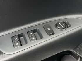 Kia Stonic (2025) thumbnail 24