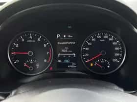 Kia Rio (2023) thumbnail 18