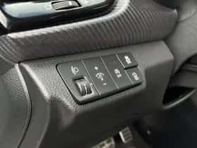 Kia Rio (2023) thumbnail 26