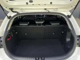 Kia Rio (2023) thumbnail 27